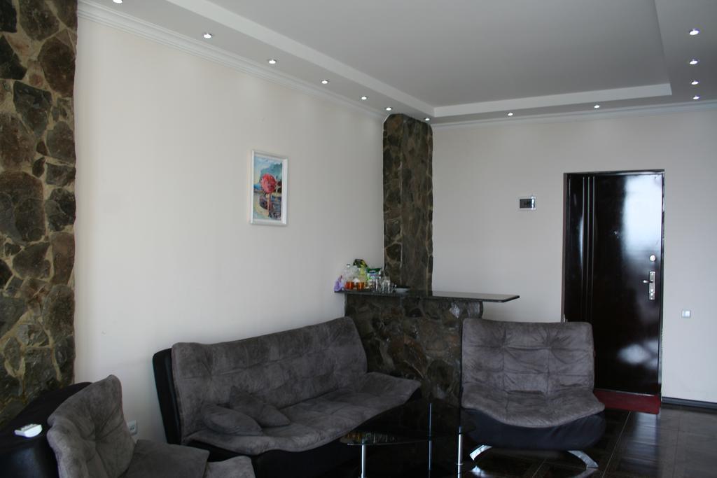 Apartment Miracle Batumi Exterior photo