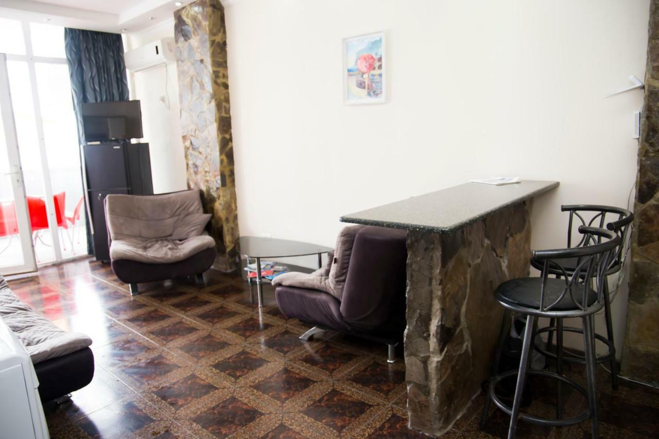 Apartment Miracle Batumi Exterior photo